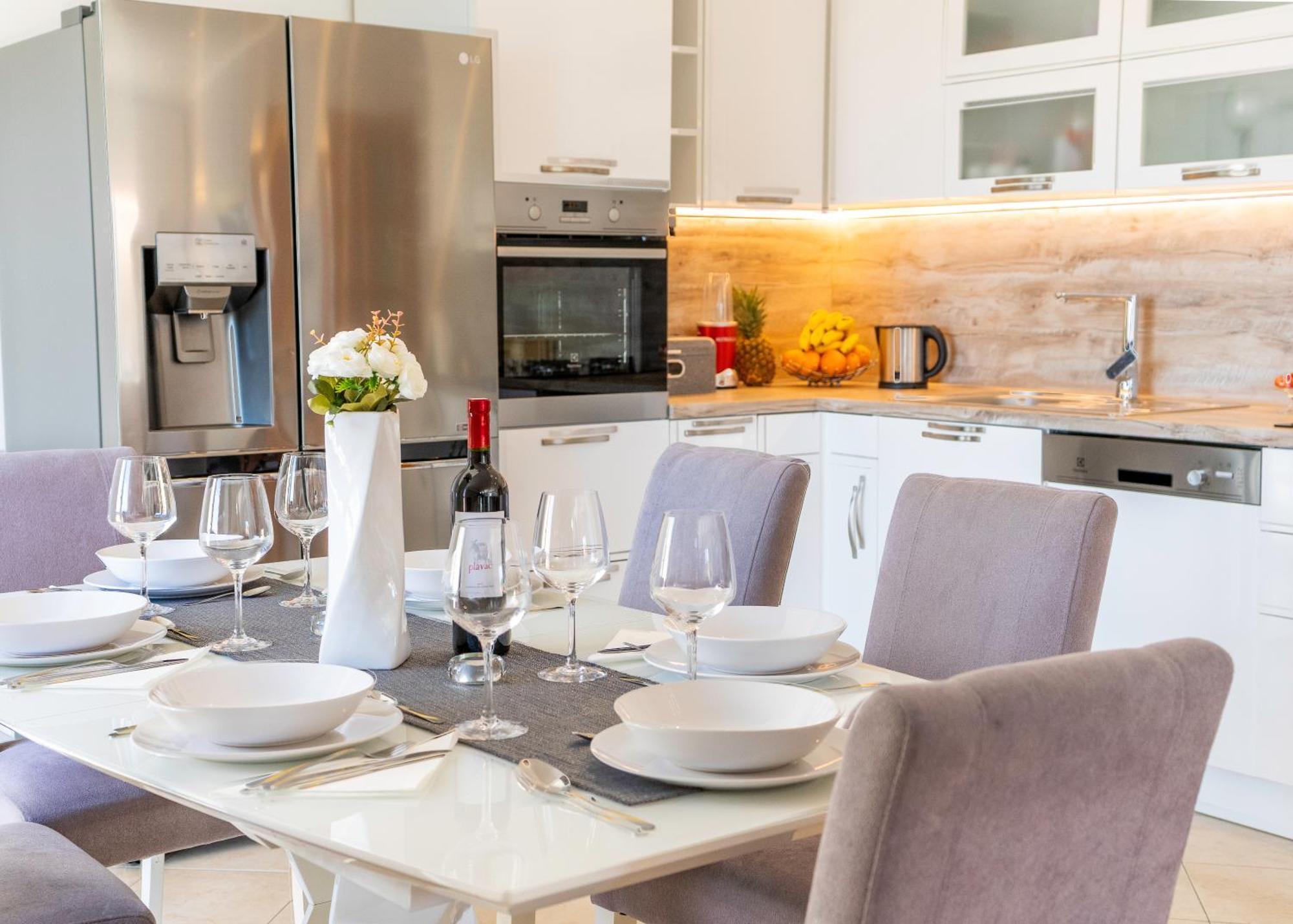 Apartments Ines ซัฟทัท ภายนอก รูปภาพ